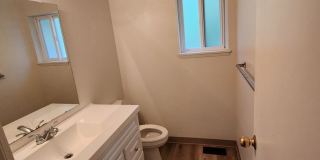 3bed 2.5 bath Silverdale Rejuvinated Townhouse Gallery 43