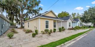 Historic Downtown Living – 3 Bed / 2 Bath Home Gallery 1