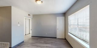 Longview Heights Apartments Gallery 4
