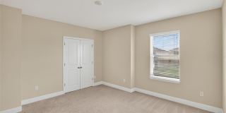 2546 WARREN ACRES Boulevard Gallery 49