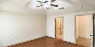 202 Captains Court Gallery 22