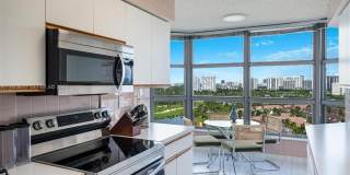 3400 NE 192nd St Gallery 22