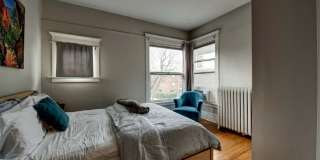 Beautiful two story unit with Victorian charm Gallery 15