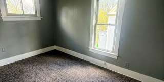 Spacious 4-Bedroom Home in North Canton – Prime Location Gallery 18