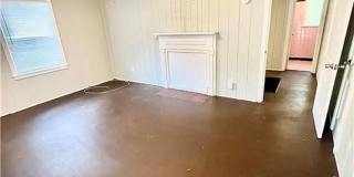 Room in 3 Bedroom Home at Remount Rd Gallery 9