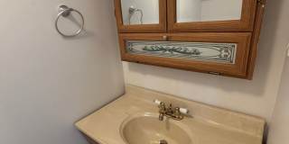2bd 1.5ba Townhouse w/ Bonus Rm & Deck Gallery 9