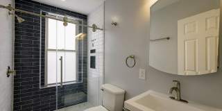 Large 6 BR 4.5 Bath Townhome in Columbia Heights Gallery 32