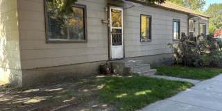 418 9th Street West Gallery 1