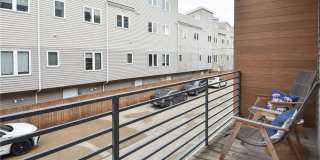 5735 Bridge Avenue Gallery 16