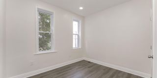 5426 WEBSTER Street Gallery 19