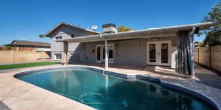Amazing Tri-level close to ASU with Pool Gallery 9