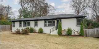 2209 Pine Lane Gallery 1