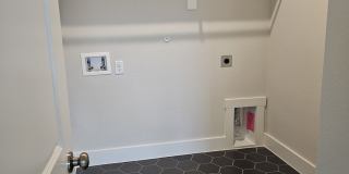 221 Chestnut Street Gallery 12
