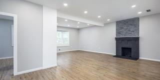 120 Woodland Street Gallery 8