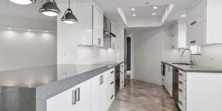 300 SE 5th Avenue Gallery 12