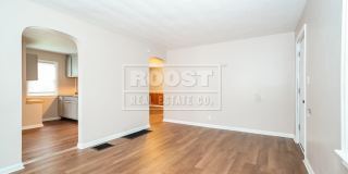 Welcome to this charming 2 bedroom, 1 bathroom home for rent in Columbus, OH! Gallery 7