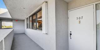 8200 Lakeshore Drive unit: 5070 Gallery 21