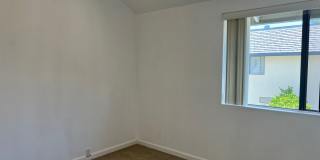 Spacious 2 Bedroom 2-1/2 Bathroom Townhome with 2-car garage in La Jolla near UCSD Gallery 29