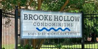 Spacious 2nd-floor condo minutes from campus Gallery 9