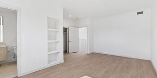 2523 S Orange Gallery 3