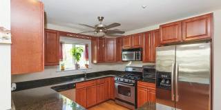 5170 Washington St Gallery 5