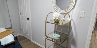 Room in 3 Bedroom Home at Merrill Pl Gallery 11
