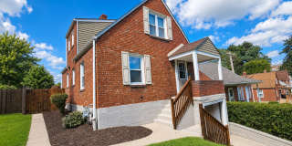Stunning 3 Bed, 2.5 Bath Retreat - Available Now! Gallery 1