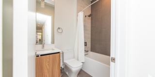 1420 W Chestnut St Gallery 6