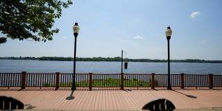 Delaire Landing Gallery 21