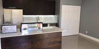 637 Executive Center Dr Gallery 2