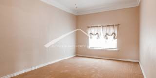 1/2 Duplex with Central AC and Fenced Yard Gallery 12