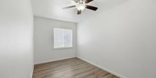 Las Flores Apartments Gallery 15
