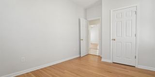 403 Abington Avenue Gallery 17