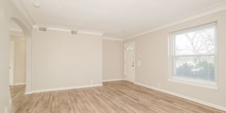 1086 Wilshire Avenue Gallery 13