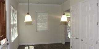 3 year new home with Granite, Stainless Applicances, Refrigerator, Microwave, Washer & Dryer, Hardwood and Carpeting Gallery 6