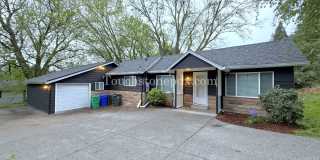 Bright Milwaukie Home with Deck and Large Yard! Gallery 1