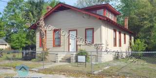 Gorgeous 2 story, 3 bedroom / 2bathroom house now available for rent! Gallery 1