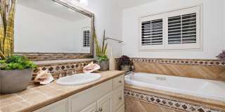 4621 Wayne Road Gallery 1