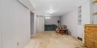 Charming 2 Bedroom Home in Normal Gallery 19