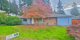 Beautifully Remodeled 3 Bed 2 Bath Rambler in Eastgate, Bellevue Gallery 1