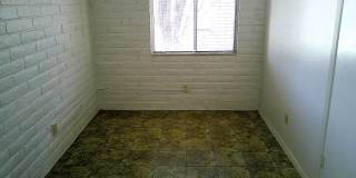 Adorable Single Level Eastside Duplex With Evaporative Air Located In Quiet Neighborhood Adorable Single Level Eastside Duplex With Evaporative Air Located In Quiet Neighborhood Gallery 7