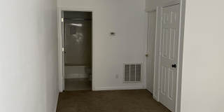 115 Hartford Ct Gallery 16