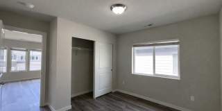 Spacious 4-Bedroom Home with Balcony and Fenced Yard in Marysville Gallery 39
