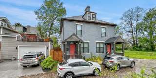 Newly Renovated 2 Bed, 2.5 Bath Furnished Home in Columbus Gallery 1
