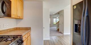Bright & Beautiful 2-Level Condo in NoBo, available June 5th Gallery 10