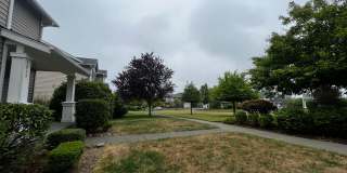 DuPont 2365 SF 3 bedroom plus loft home. Gallery 4