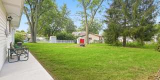 352 Sioux Lane Gallery 28