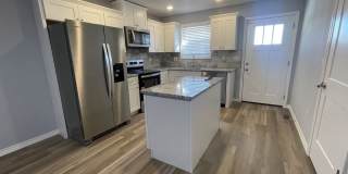 Lease Up Move In Specials - Nightly Rental Alternative - New Never Occupied House - Brand New 2 bedroom 2 bath House in Kimberling City, MO  Vacation Home- Ask us about Move In Incentives Gallery 1