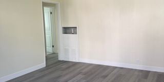 FOR RENT — COMPLETELY REMODELED Apartment Gallery 14