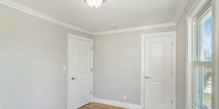 104 Sheridan Avenue Gallery 23